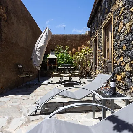 Hétvégi ház La Pestilla 1 - Charming Rustic House, El Hierro