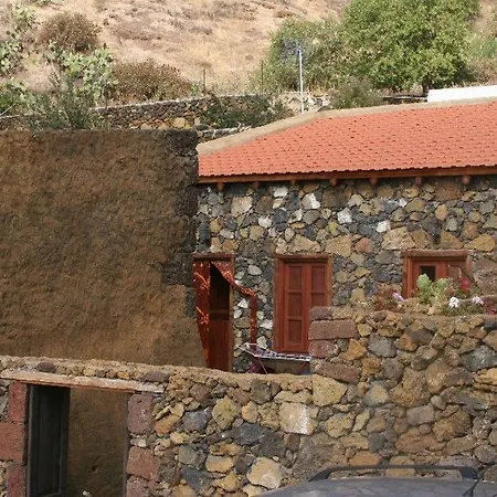 Charming Rustic House El Pinar & Wifi Country house *